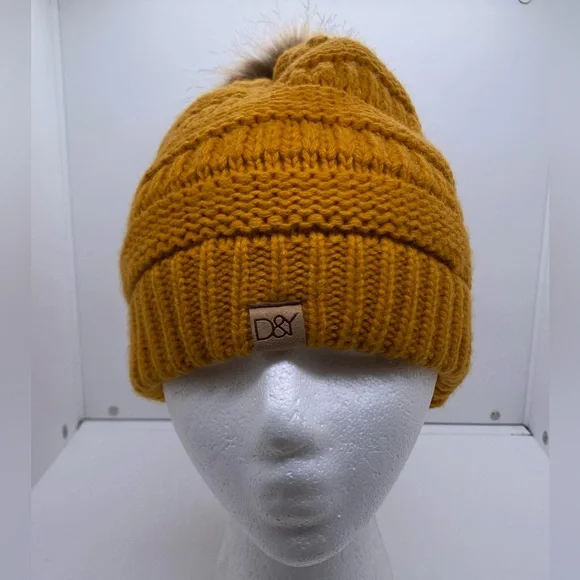 David and Young Pom Pom Beanie OS - Picture 2 of 6